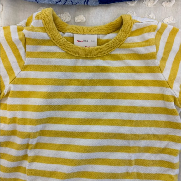 Hanna Andersson tops and bottom, 3-6 months and 6-12 months - Picture 4 of 5